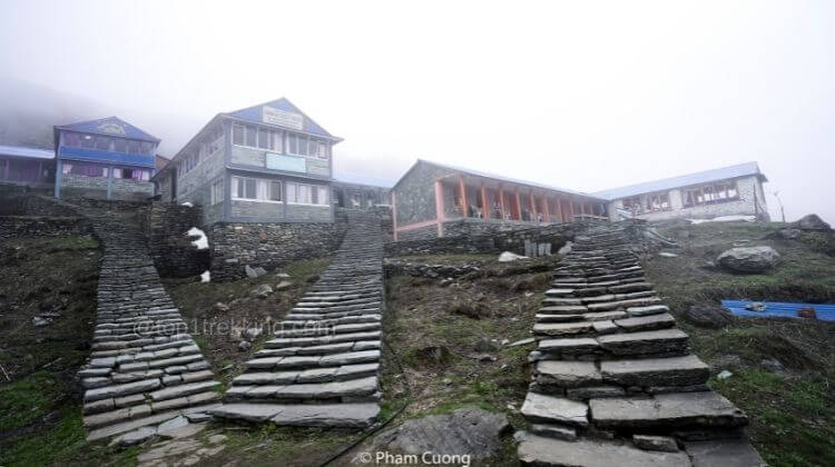 teahouse trekking in nepal